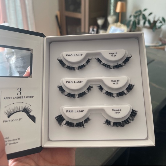 pro lash mega 2.0 no.7 lashes - Picture 2 of 6